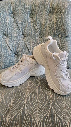 Julia Sneaker White