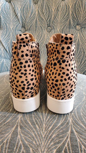 Taylor-G Leopard Sneaker